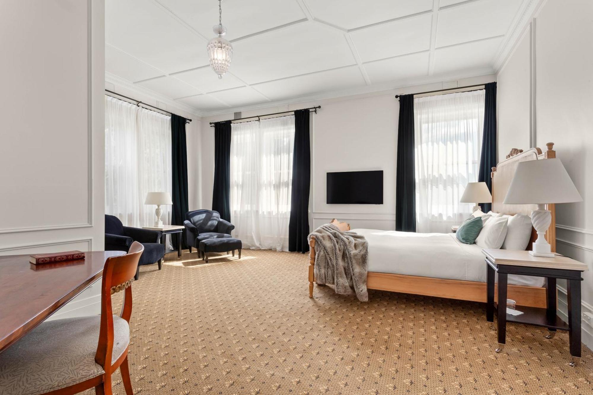 The Robertson Hotel Екстериор снимка