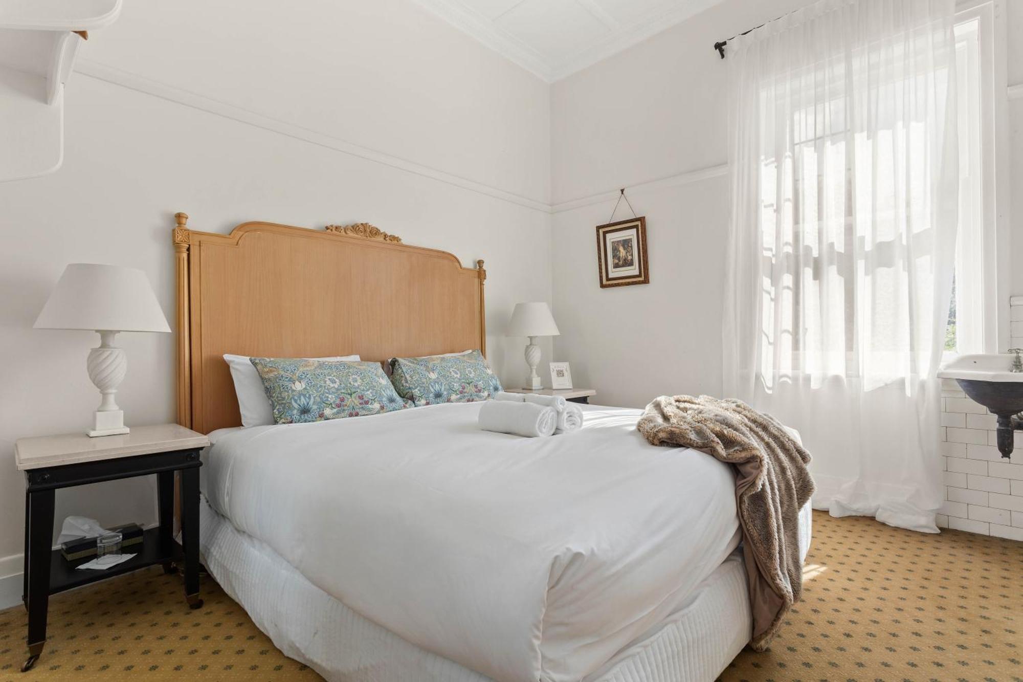 The Robertson Hotel Екстериор снимка