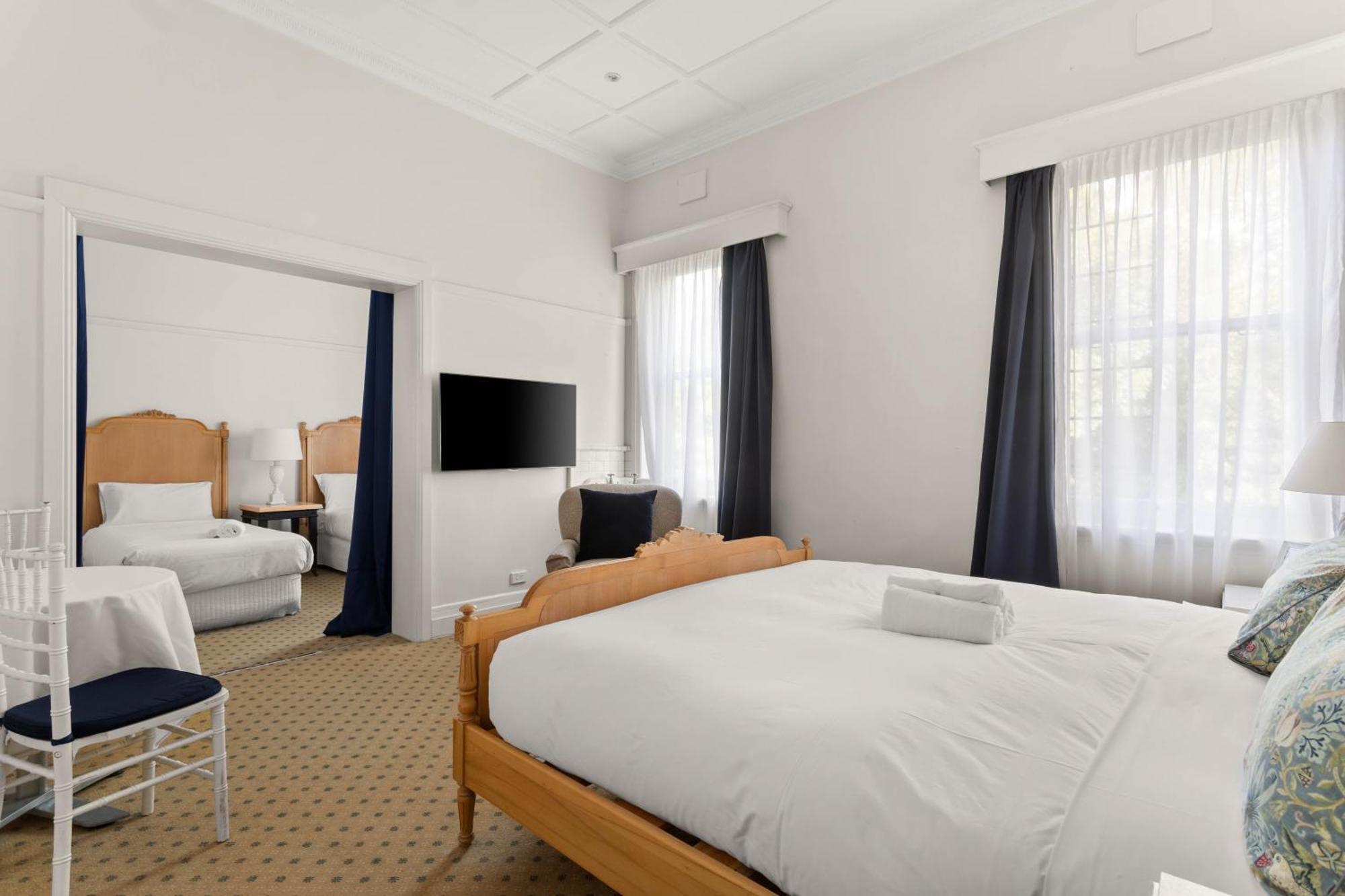 The Robertson Hotel Екстериор снимка