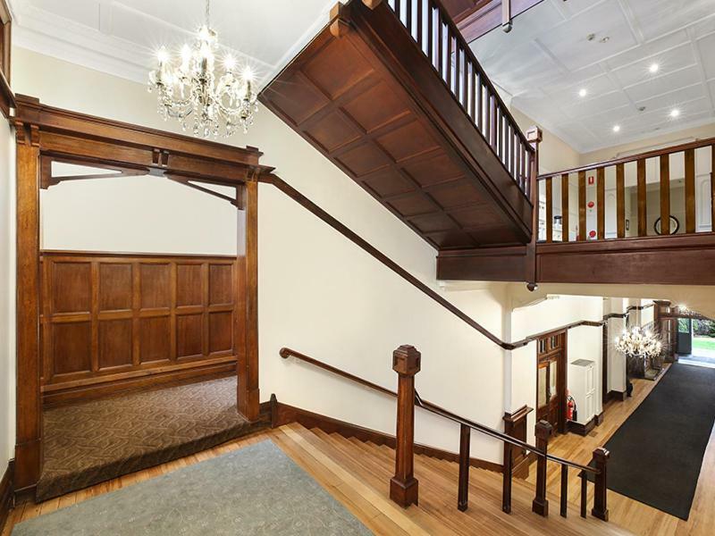 The Robertson Hotel Екстериор снимка